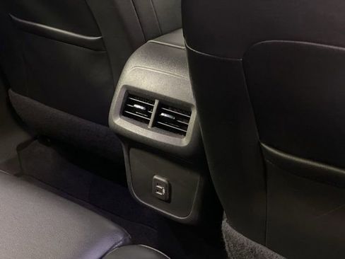 Used 2023 Chevrolet Equinox RS image 27