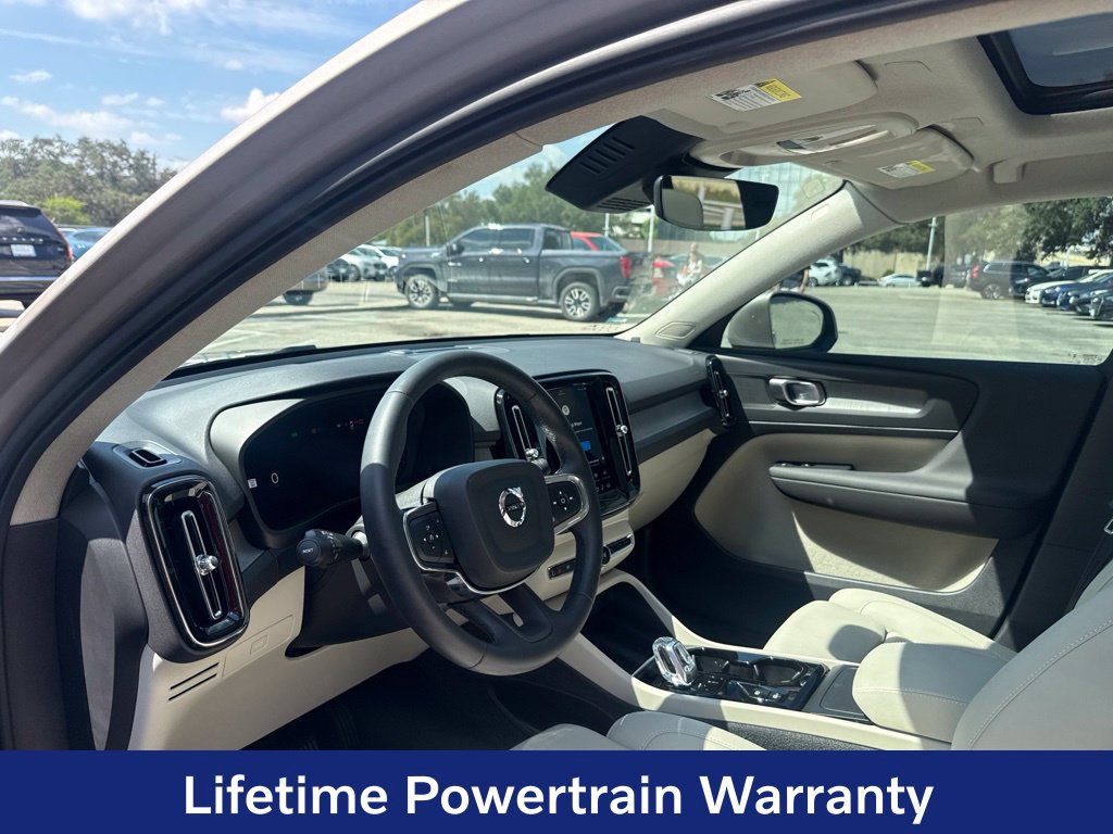 Certified 2024 Volvo XC40 B5 Plus w/ Protection Package Premier AWD/4WD image 23