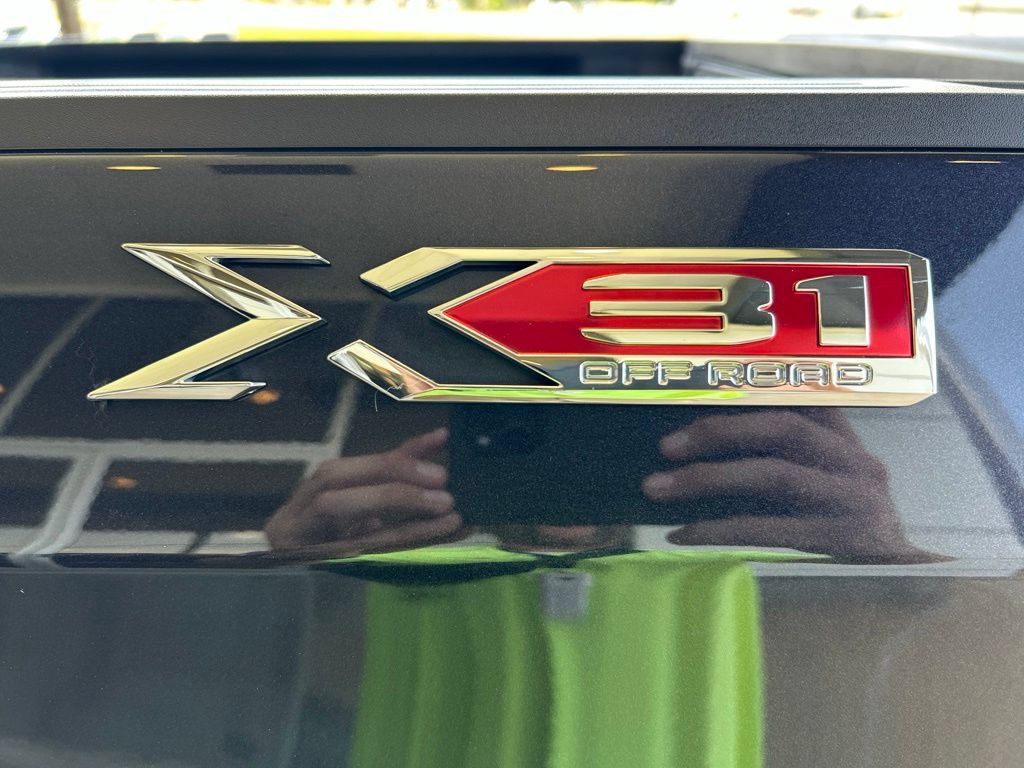 Certified 2024 GMC Sierra 1500 SLT AWD/4WD image 32