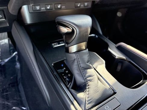 Certified 2024 Lexus ES 350 w/ Premium Package FWD image 20