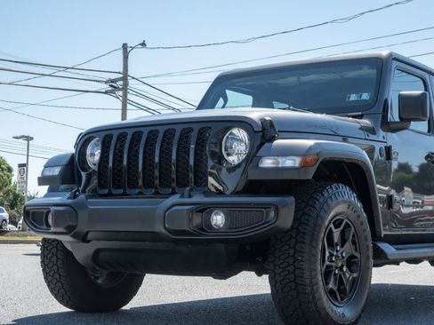 Used 2021 Jeep Gladiator Sport AWD/4WD image 6