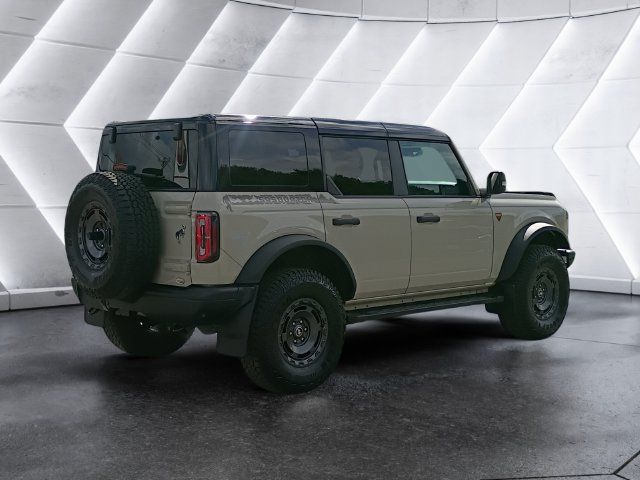 Used 2025 Ford Bronco Badlands AWD/4WD image 6