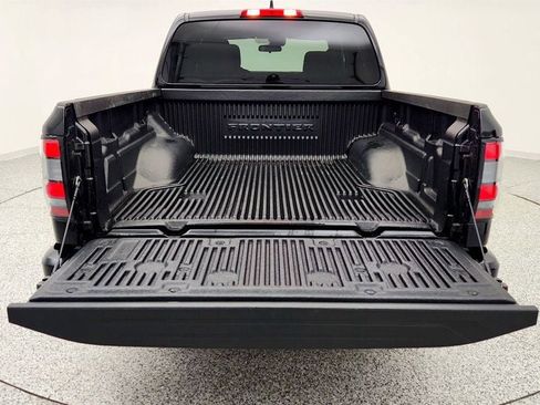 Used 2023 Nissan Frontier SV w/ Midnight Edition Package image 20