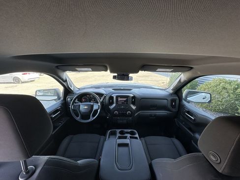 Used 2023 Chevrolet Silverado 1500 Custom image 15