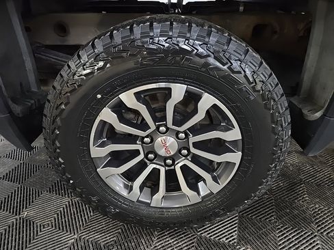 Used 2021 GMC Sierra 1500 AT4 w/ AT4 Value Package image 14