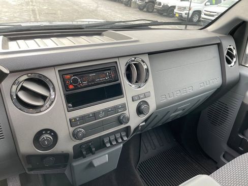 Used 2015 Ford F250 XLT w/ FX4 Off-Road Package image 16