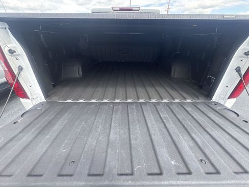 Used 2023 Chevrolet Silverado 1500 LT AWD/4WD image 13
