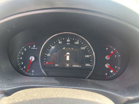 Used 2017 Kia Sorento EX w/ EX V6 Premium Package image 3