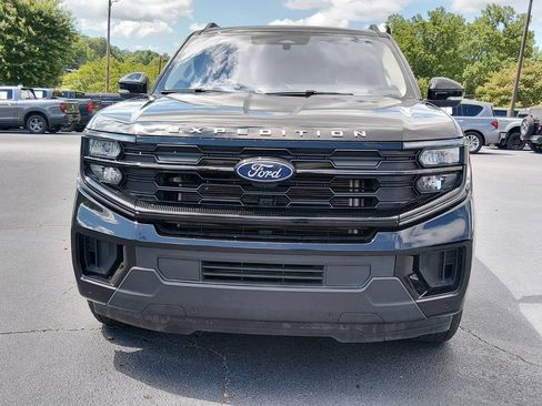 Certified 2025 Ford Expedition Max Active AWD/4WD image 8