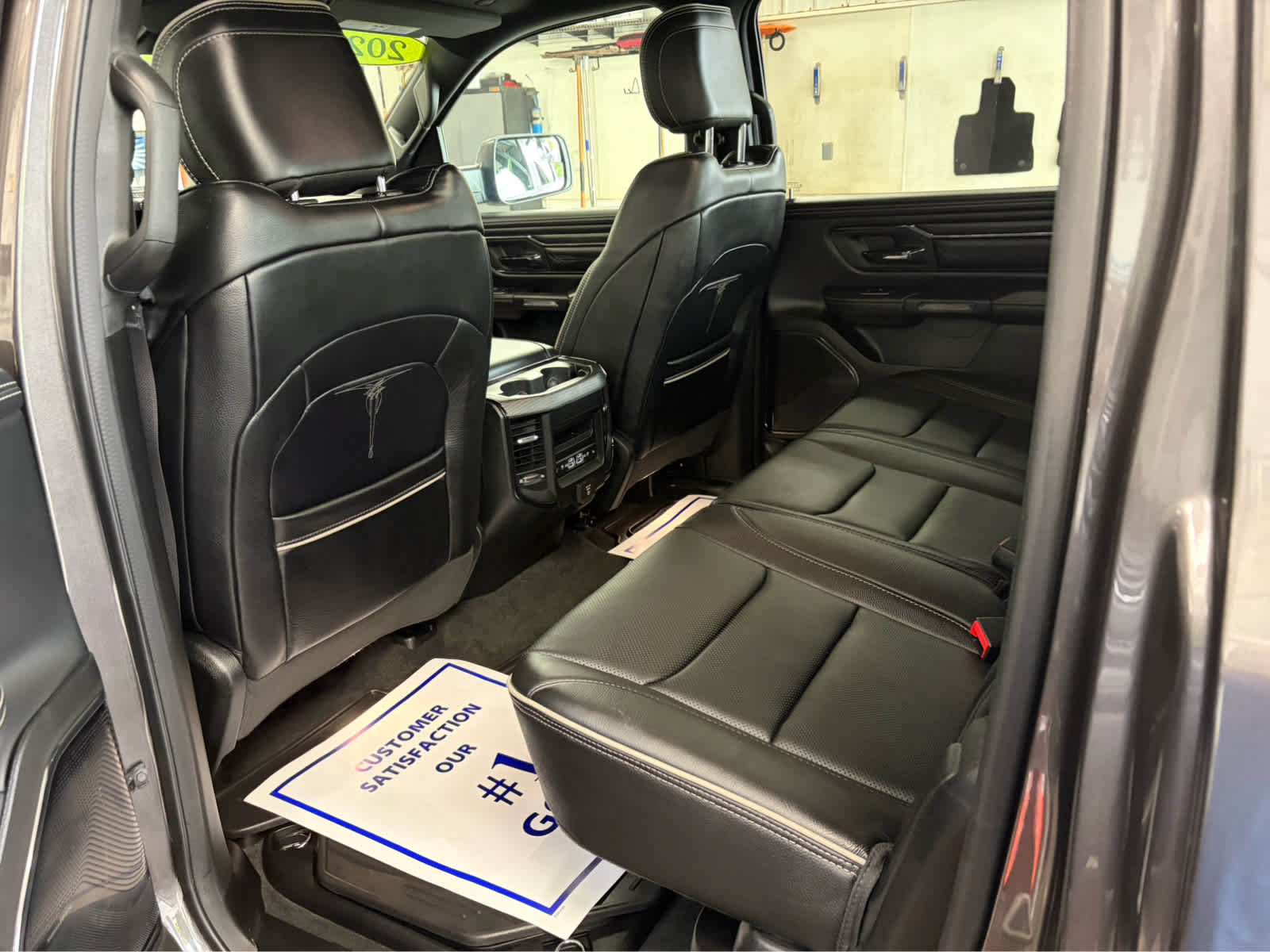 Used 2023 RAM 1500 Limited AWD/4WD image 27