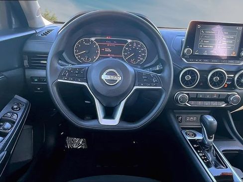 Certified 2025 Nissan Sentra SV FWD image 8