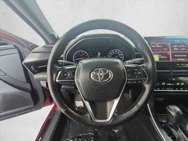 Used 2019 Toyota Avalon Touring FWD image 30