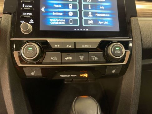 Used 2021 Honda Civic Touring image 18