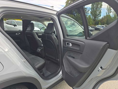 Used 2026 Volvo XC40 B5 Plus w/ Protection Package Premier AWD/4WD image 13