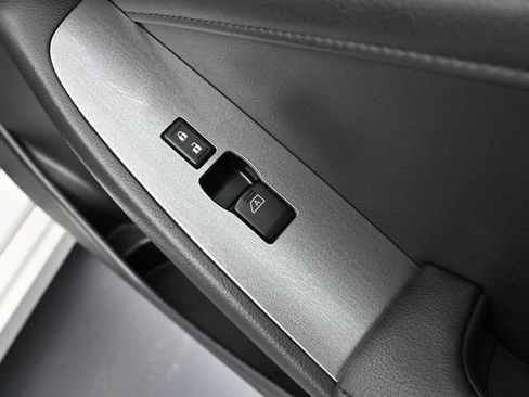 Used 2012 Nissan Altima 3.5 SR w/ Sport Pkg image 40