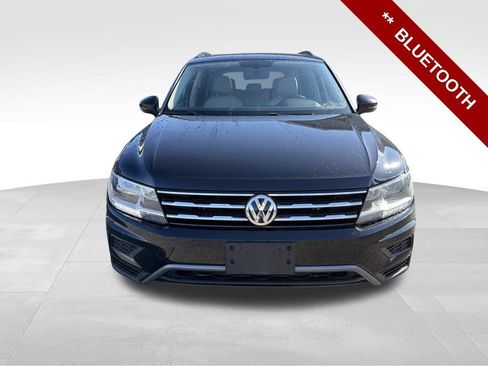 Used 2021 Volkswagen Tiguan SE image 9