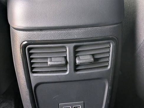 Used 2022 Dodge Charger R/T w/ Blacktop Package RWD image 16