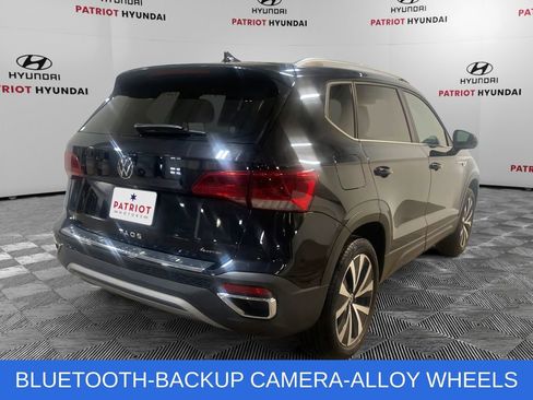 Used 2022 Volkswagen Taos SE AWD/4WD image 6