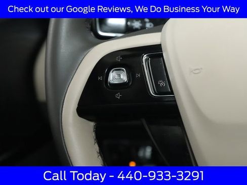 Used 2023 Lincoln Corsair AWD image 25