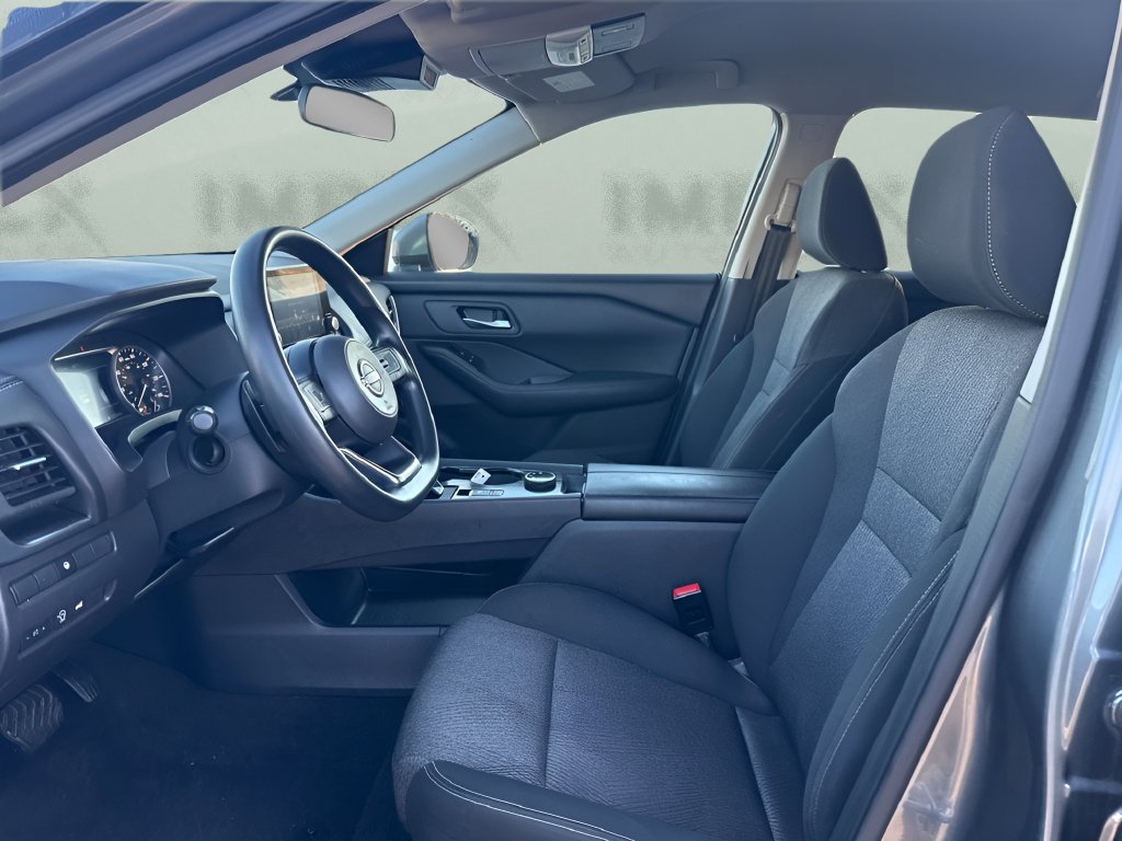 Used 2024 Nissan Rogue SV AWD/4WD image 9