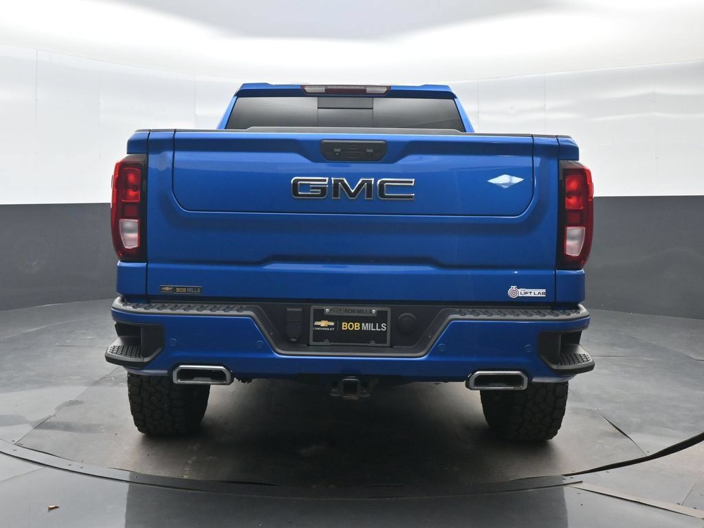 Used 2022 GMC Sierra 1500 Elevation w/ Elevation Premium Package AWD/4WD image 5
