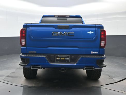 Used 2022 GMC Sierra 1500 Elevation w/ Elevation Premium Package AWD/4WD image 5