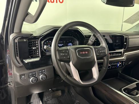 Used 2024 GMC Sierra 2500 SLT w/ SLT Convenience Package AWD/4WD image 16
