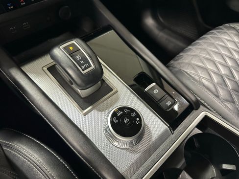 Used 2022 Mitsubishi Outlander SEL image 30