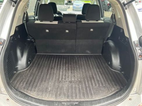Used 2017 Toyota RAV4 XLE w/ Plus Extra Value Package AWD/4WD image 11