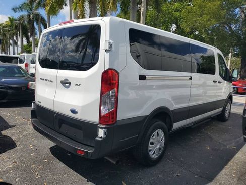 Used 2023 Ford Transit 350 XLT RWD image 3