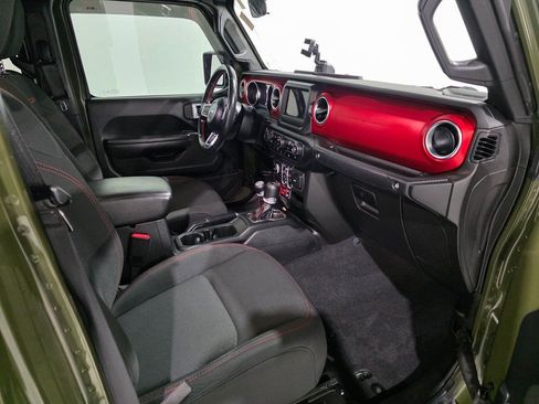 Used 2021 Jeep Gladiator Rubicon w/ LED Lighting Group AWD/4WD image 19