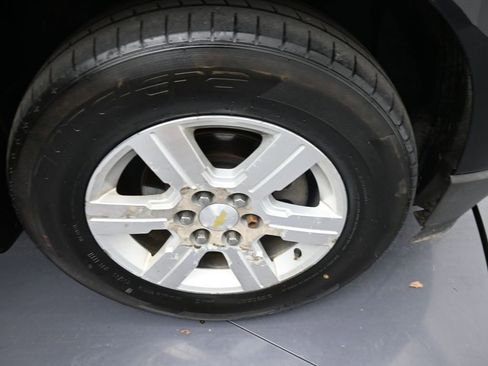 Used 2009 Chevrolet Traverse LT image 36