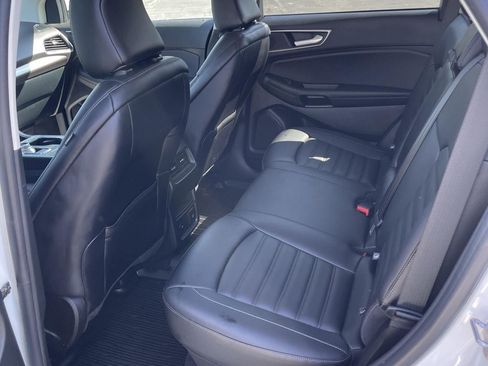 Used 2024 Ford Edge SEL w/ Convenience Package AWD/4WD image 16