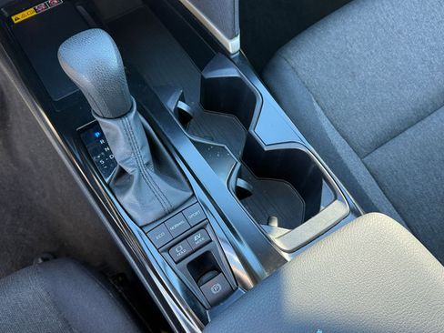 Used 2025 Toyota Camry LE image 40