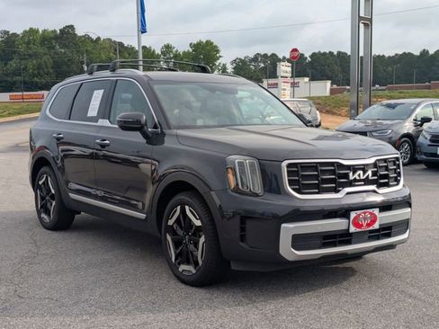 Used 2025 Kia Telluride S AWD/4WD image 2