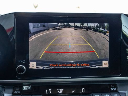 Used 2026 Toyota Camry LE AWD/4WD image 31