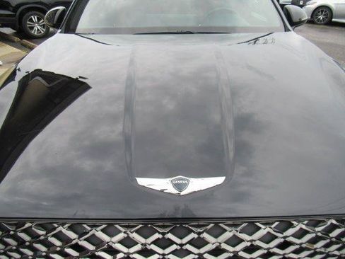 Used 2022 Genesis GV70 2.5T w/ Sport Prestige Package AWD/4WD image 5