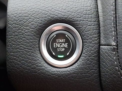 Used 2022 GMC Yukon XL Denali AWD/4WD image 26