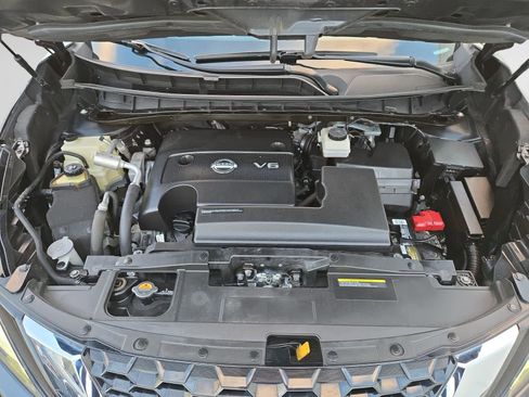 Used 2019 Nissan Murano SV w/ Premium Package image 8