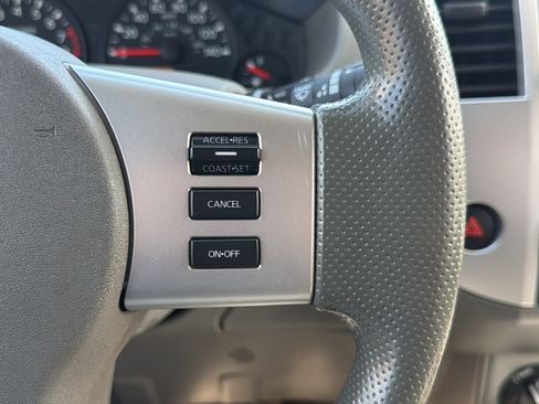 Used 2021 Nissan Frontier SV w/ Midnight Edition Floor Mats AWD/4WD image 24
