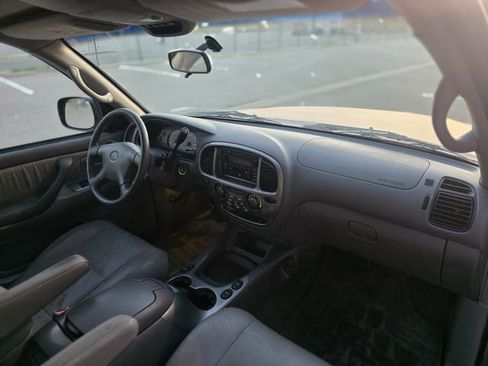 Used 2002 Toyota Sequoia Limited image 22