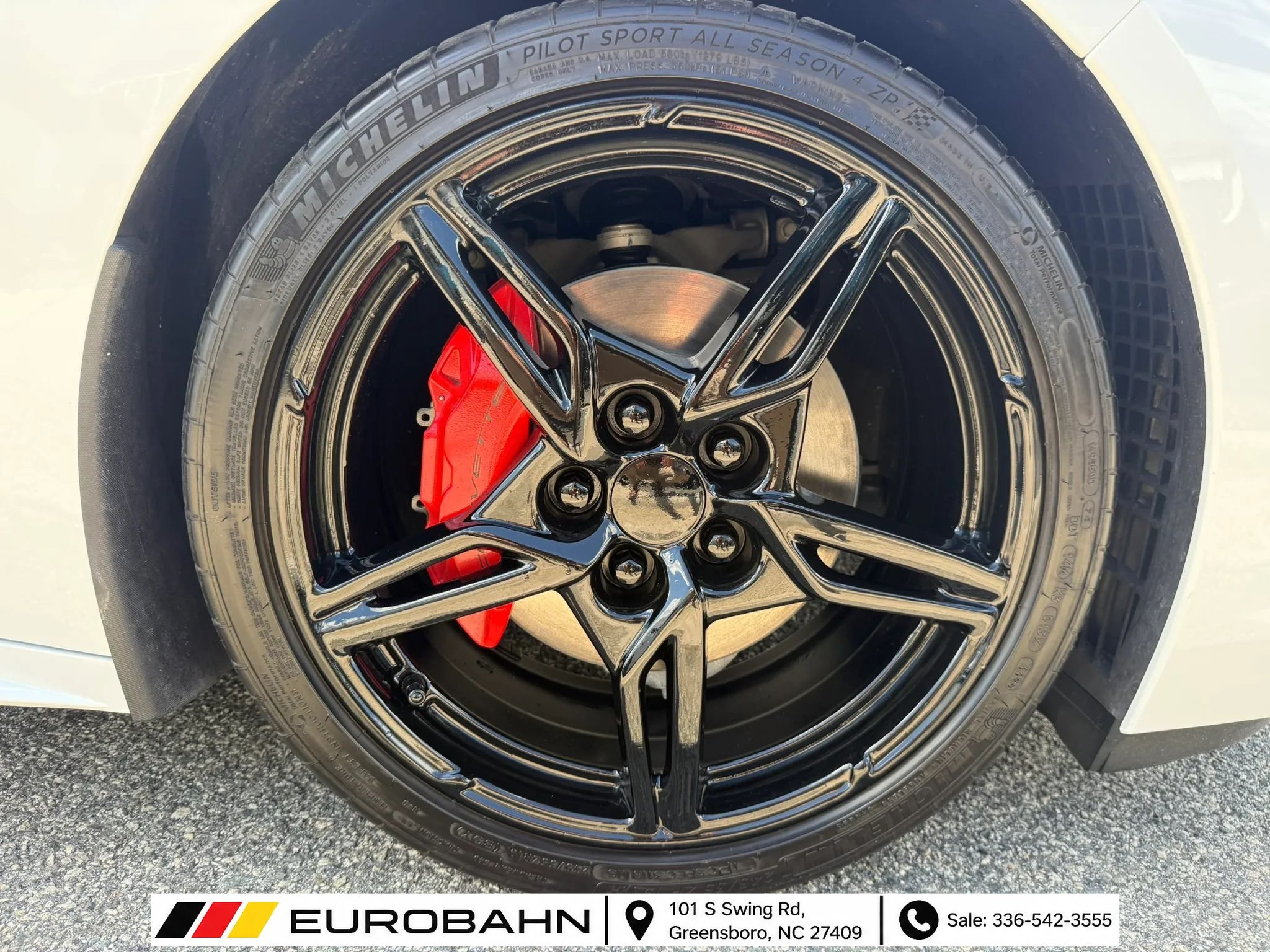 Used 2024 Chevrolet Corvette Stingray Premium Conv w/ 3LT RWD image 30