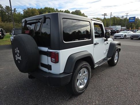 Used 2013 Jeep Wrangler Sport image 7
