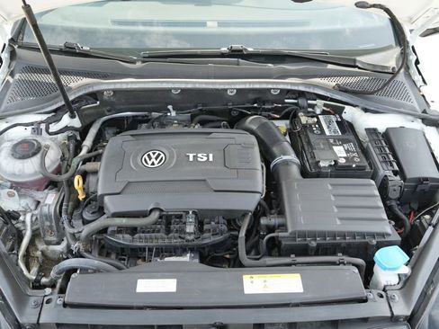 Used 2021 Volkswagen GTI S image 23