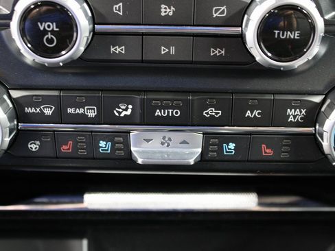 Used 2023 Ford F150 Lariat image 58