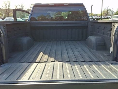 Used 2022 Chevrolet Silverado 1500 LT image 28