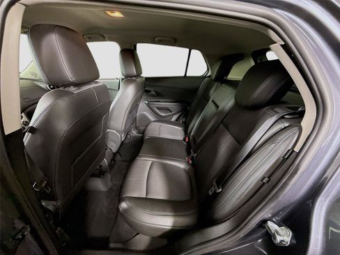 Used 2016 Chevrolet Trax LT w/ LT Convenience Package image 15