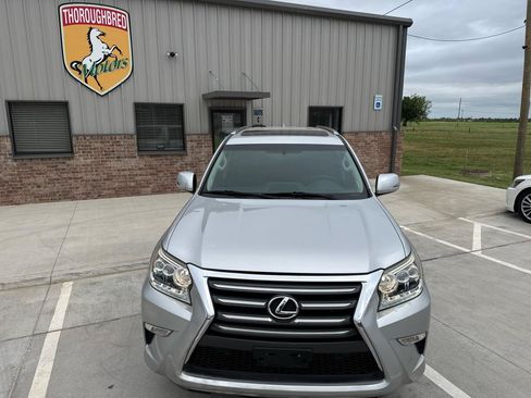 Used 2014 Lexus GX 460 AWD/4WD image 5