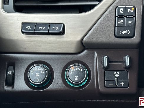 Used 2018 GMC Yukon Denali image 35