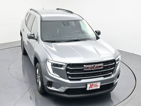 Used 2025 GMC Acadia Elevation image 4